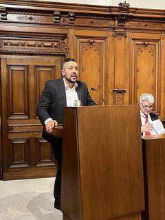 Metin Deveci im Gemeinderat (c) Sahar Mohsenzada.jpg